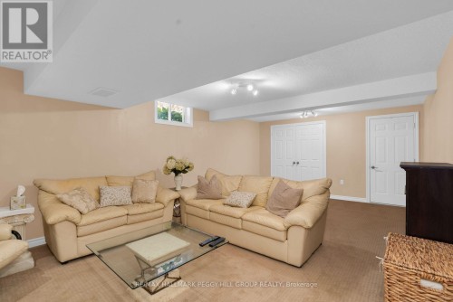 52 Summerset Drive, Barrie, ON 