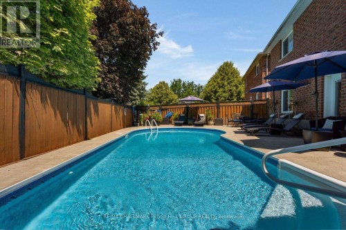 52 Summerset Drive, Barrie, ON 