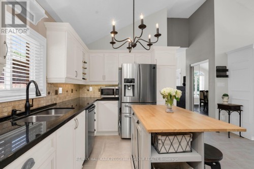 52 Summerset Drive, Barrie, ON 