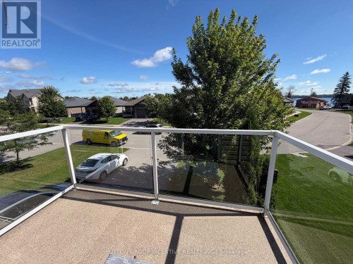 3929 WOOD AVENUE , Severn, Ontario L3V 6H3 5
