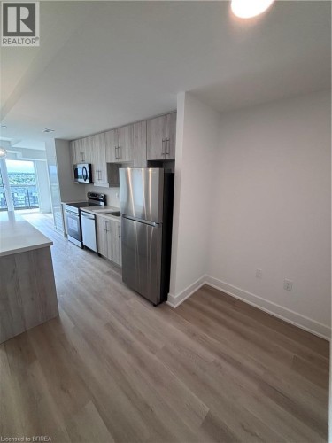 575 CONKLIN Road Unit# 1002 , Brantford, Ontario N3T 5L5 2