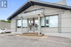 1901 BANK STREET  Ottawa, ON K1V 8A1