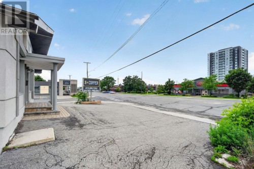 1901 Bank Street, Ottawa, ON 