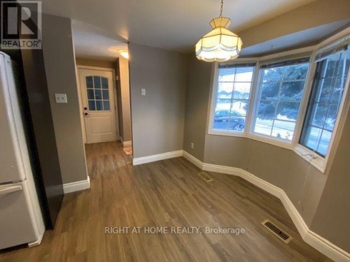 792 HOMEVIEW ROAD , London South (South Q), Ontario N6C 5S6 2
