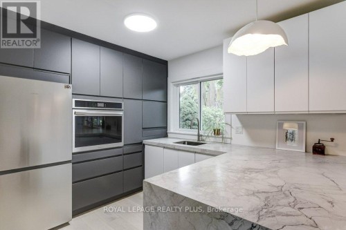 5322 Windermere Drive, Burlington, ON 