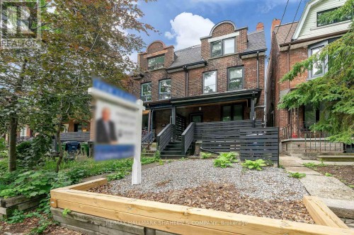 2ND&3RD - 198 ROXTON ROAD , Toronto, Ontario M6J 2Y5 3