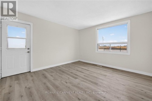 4049 6 Highway, Hamilton, ON 