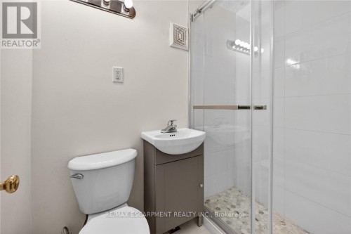 4049 6 Highway, Hamilton, ON 