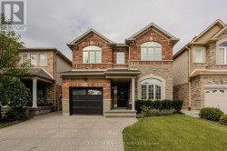 24 NEWCASTLE COURT  Hamilton, ON L8V 0A6