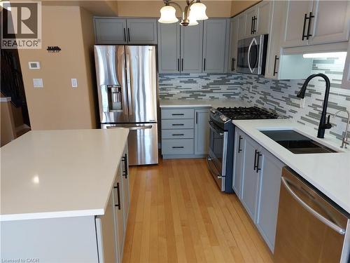 16 MAGNIFICENT Way , Binbrook, Ontario L0R 1C0 3