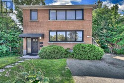 228 WOODROFFE AVENUE  Ottawa, ON K2A 3V4