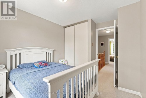1992 Summerfields Crescent, Ottawa, ON 