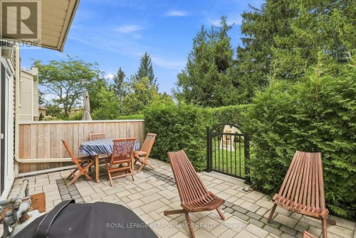 1992 Summerfields Crescent, Ottawa, ON 