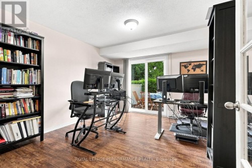 Main Level Den - 1992 Summerfields Crescent, Ottawa, ON 