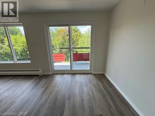 232 LOUISA Street Unit# 10A , Kitchener, Ontario N2H 5M7 5