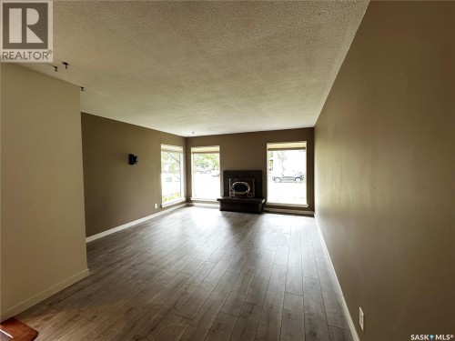 603 3Rd Avenue Nw, Weyburn, SK 