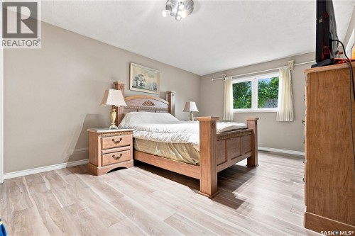 226 Dickey Crescent, Saskatoon, SK 