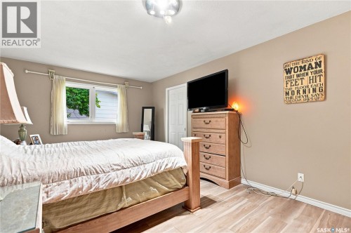 226 Dickey Crescent, Saskatoon, SK 