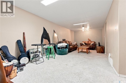 226 Dickey Crescent, Saskatoon, SK 