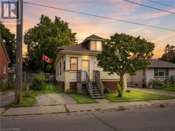 92 MARY Street Brantford, ON N3S 3B6