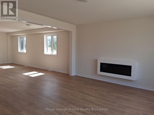 959 TRILLIUM DRIVE , Woodstock (Woodstock - North), Ontario N4S 7W2 3