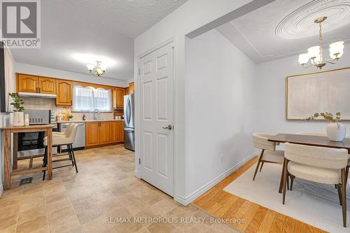 598 Black Oak Crescent, Waterloo, ON 