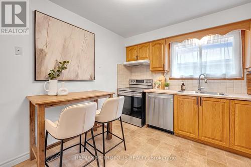 598 Black Oak Crescent, Waterloo, ON 