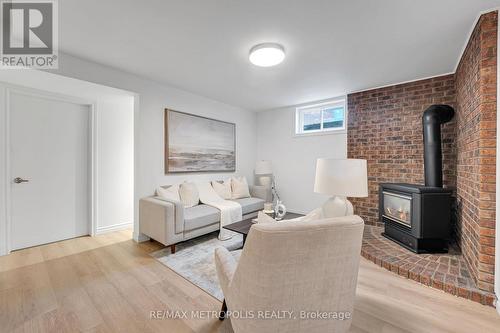 598 Black Oak Crescent, Waterloo, ON 