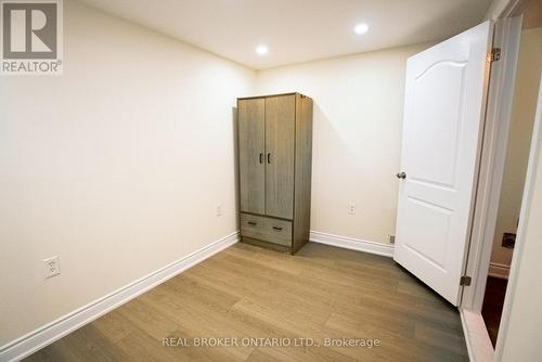5 Nathaniel Crescent, Kitchener, ON 