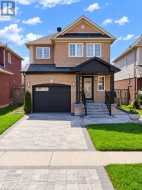 28 VERSAILLES CRESCENT Barrie, ON L4M 0B8