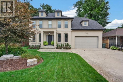 1230 MAPLE AVENUE  Lasalle, ON N9J 1N3