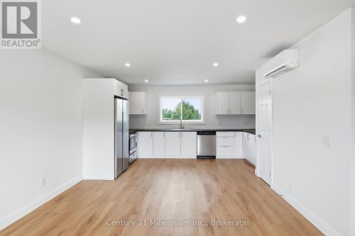 2 - 9592 BEACHWOOD ROAD , Collingwood, Ontario L9Y 3Z1 3