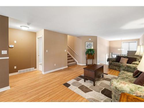 11827 Boulder Crescent, Windsor, ON 