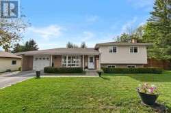 15 LAKEFIELD COURT  Selwyn, ON K0L 2H0