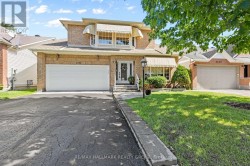 2093 AUBURN RIDGE DRIVE  Ottawa, ON K1W 1H7