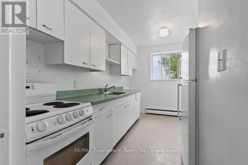 402 - 2393 NEW STREET , Burlington (Brant), Ontario L7R 1K1 5