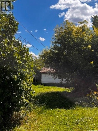 211 1St Avenue N, Harris, SK 