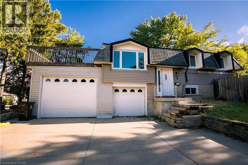 5 NATHANIEL Crescent , Kitchener, Ontario N2P 1L3 4