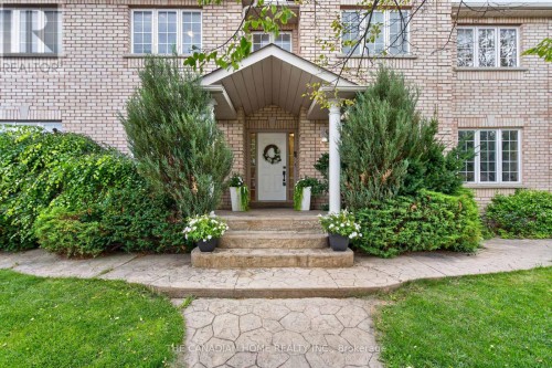 63 Humbershed Crescent, Caledon, ON 