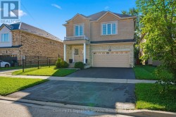 322 COMISKEY CRESCENT  Mississauga, ON L5W 0C5