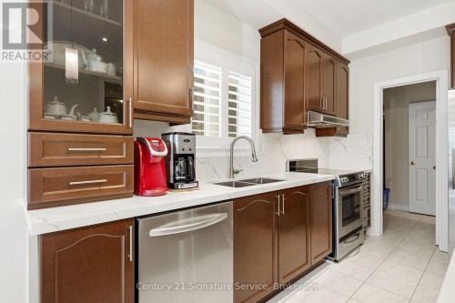 322 Comiskey Crescent, Mississauga, ON 