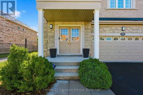 322 Comiskey Crescent, Mississauga, ON 
