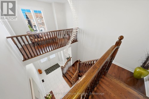 322 Comiskey Crescent, Mississauga, ON 