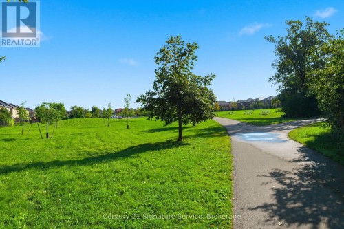 322 Comiskey Crescent, Mississauga, ON 
