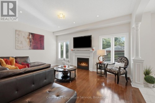 322 Comiskey Crescent, Mississauga, ON 