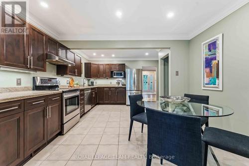 Kitchen with eat-in area - 115 Mountbatten Avenue, Ottawa, ON 