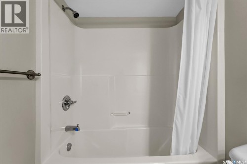 202 610 Centennial Boulevard, Warman, SK 