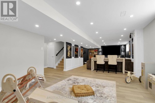 636 Eagle Crest Heights, Ottawa, ON 