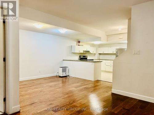 B - 492 MOODIE DRIVE , Ottawa, Ontario K2H 8A7 4