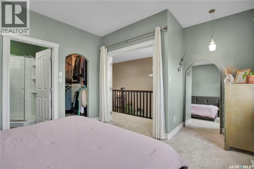 1304 5Th Avenue N, Saskatoon, SK 